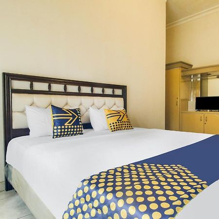 Spot On 91620 Skypiea Guest House Tasikmalaya Esterno foto