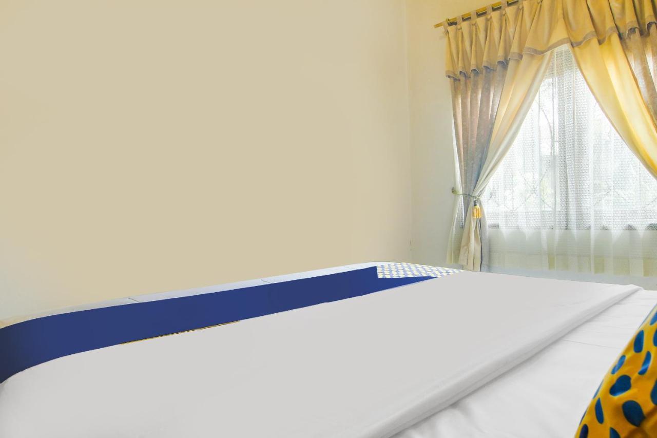 Spot On 91620 Skypiea Guest House Tasikmalaya Esterno foto
