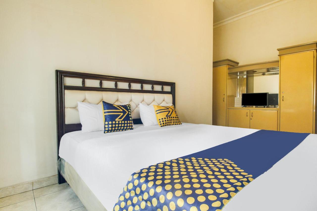 Spot On 91620 Skypiea Guest House Tasikmalaya Esterno foto