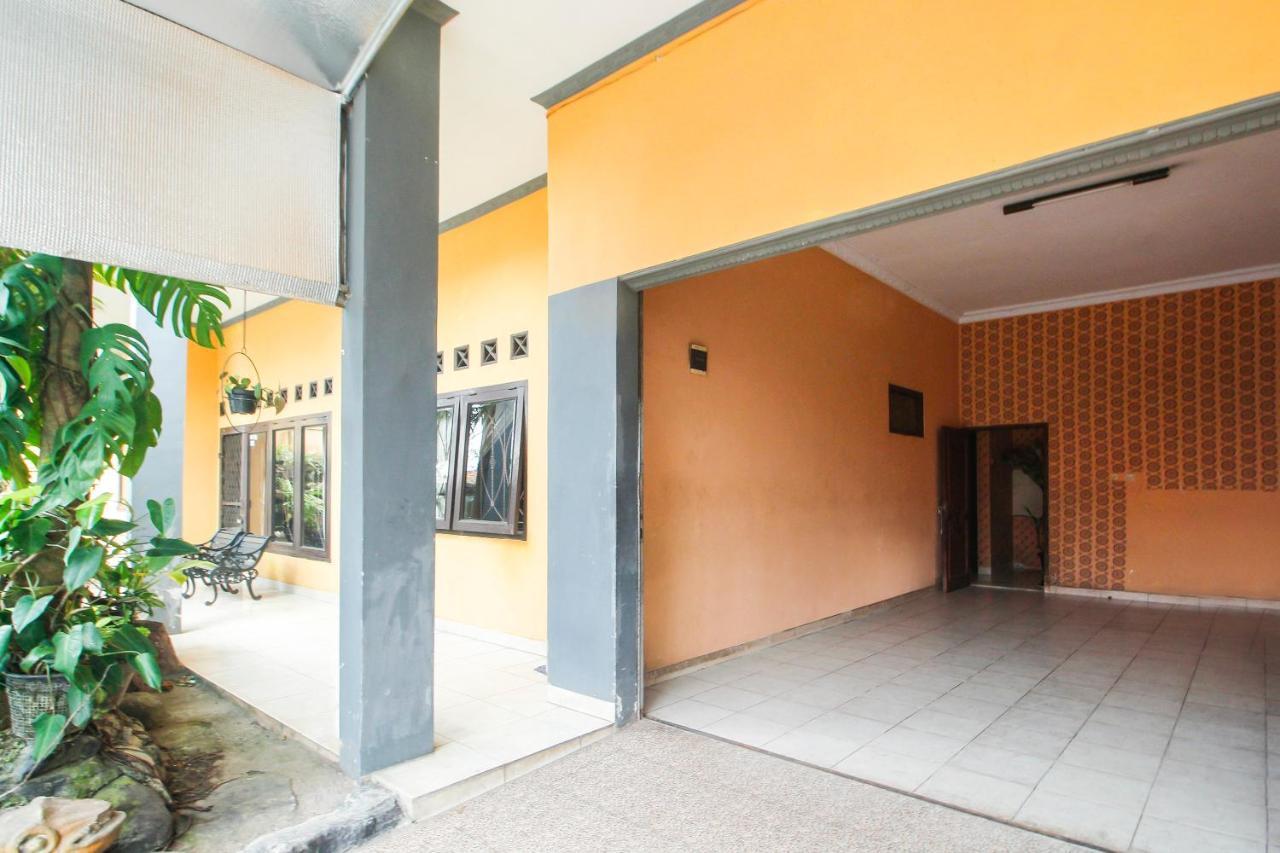 Spot On 91620 Skypiea Guest House Tasikmalaya Esterno foto