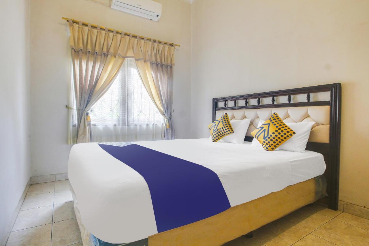Spot On 91620 Skypiea Guest House Tasikmalaya Esterno foto
