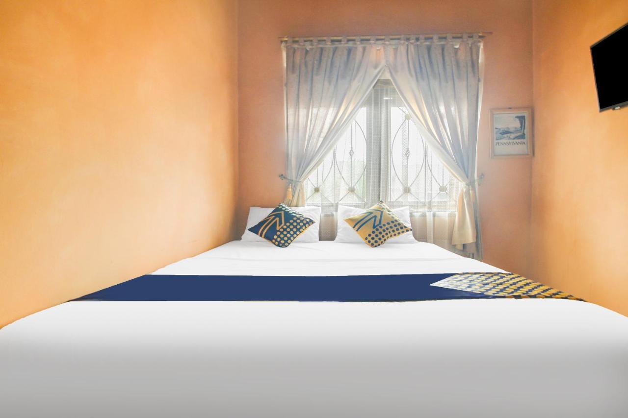 Spot On 91620 Skypiea Guest House Tasikmalaya Esterno foto