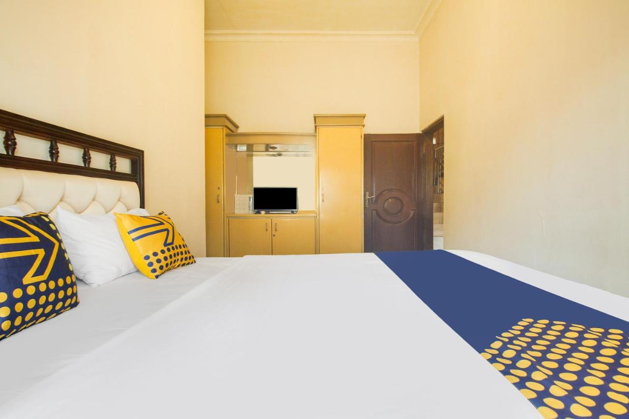 Spot On 91620 Skypiea Guest House Tasikmalaya Esterno foto